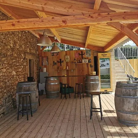 Manoir Vaillant Au Coeur Du Perigord Noir Monplaisant
